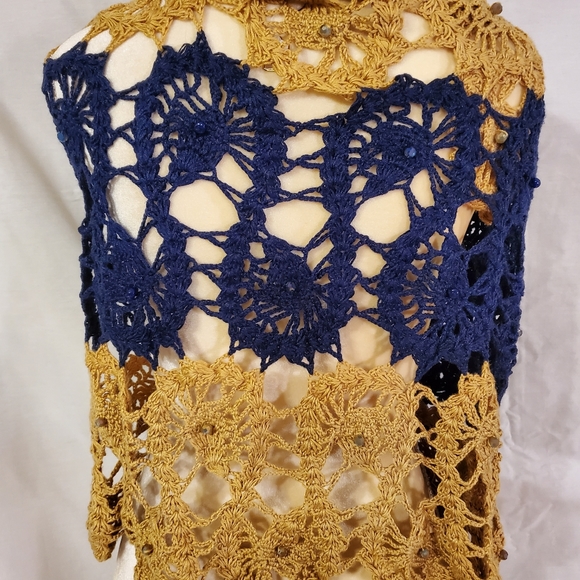 Handwoven Women's Crochet Shawl! - Picture 2 of 2